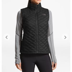 North face vest